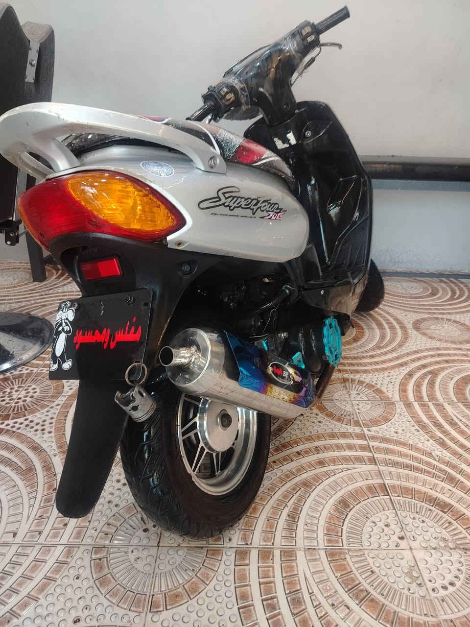 سلام عليكم ماكس 
النضافه كدام العين مطور دمعه معزو شي  السعر 350وبي مجال بصيط التوصل نتصال ***********
