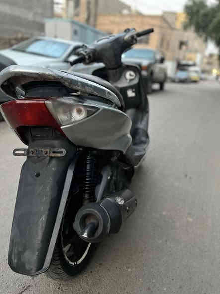 سلام عليكم اخواد دراجه سكنس نثيه ١٤٠ الدراجه كلش نضيفه مكينه وكهرباء اكفلهن كفاله عامه صار شهرين نازله رمبه للبيع سعره 825 وبيه مجال قليل  اكفله كفاله عامه ونطيك بيه ضمان اي خلل طلع بيه الدراجه مفتوحه بيه خلل ترجع وتاخذه من باب البيت مكاني كراده داخل رقمي ***********
