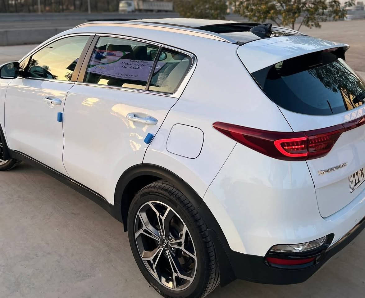 سبورتج 2021 جيتي لاين 
ماشية 40 الف حقيقي
فول مواصفات  1/1 اعلى فئة بالموصفات 
موصفاتها : ال GT 🔥
مكينة 2000 
بصمةتشغيل
بصمة عدد 2
وبصمة ابواب 
وبصمة صندوك
بانوراما
ترحيب عند الاقتراب
شاحن واير لس
مري شفط 
جنطه كهرباء 
لد نهاري  + بك لايت LED 
لايت ضباب
ويل كب 19
كشنات جلد + كهرباء السائق والصدر
مود درايف DRIVEMODE 3انضمه
ستيرن رياضي  حرف Dمختوم بجيتي
تحكم ستيرن فول مع تحكم بلوتوث
قطعتين تبريد امامي خلفي 
سايد بريك بصمة 
زراگه لايت
لايت اوتو
اريل نفكيشن
حساس امامي
حساس خلفي
نضام منحدرات
5 ويل مال جيتي
شفتات ستيرن
شاشة اعطال
تختم تاير كوري 
سيارة جديده بحاله الوكاله بلعافيه ع الياخذها 

مكان السيارة بغداد
رقم صاحب السيارة 
***********
*********** بي واتساب

السعر :: اطلبه بالتعليقات يصلك خاص 📩

#ادارة_الصفحه ⚡

ملاحظه / 🔴
مدير الصفحه غير مسؤول عن بيع وشراء واصوليات السياره نحن صفحه لعرض السيارات فقط.
