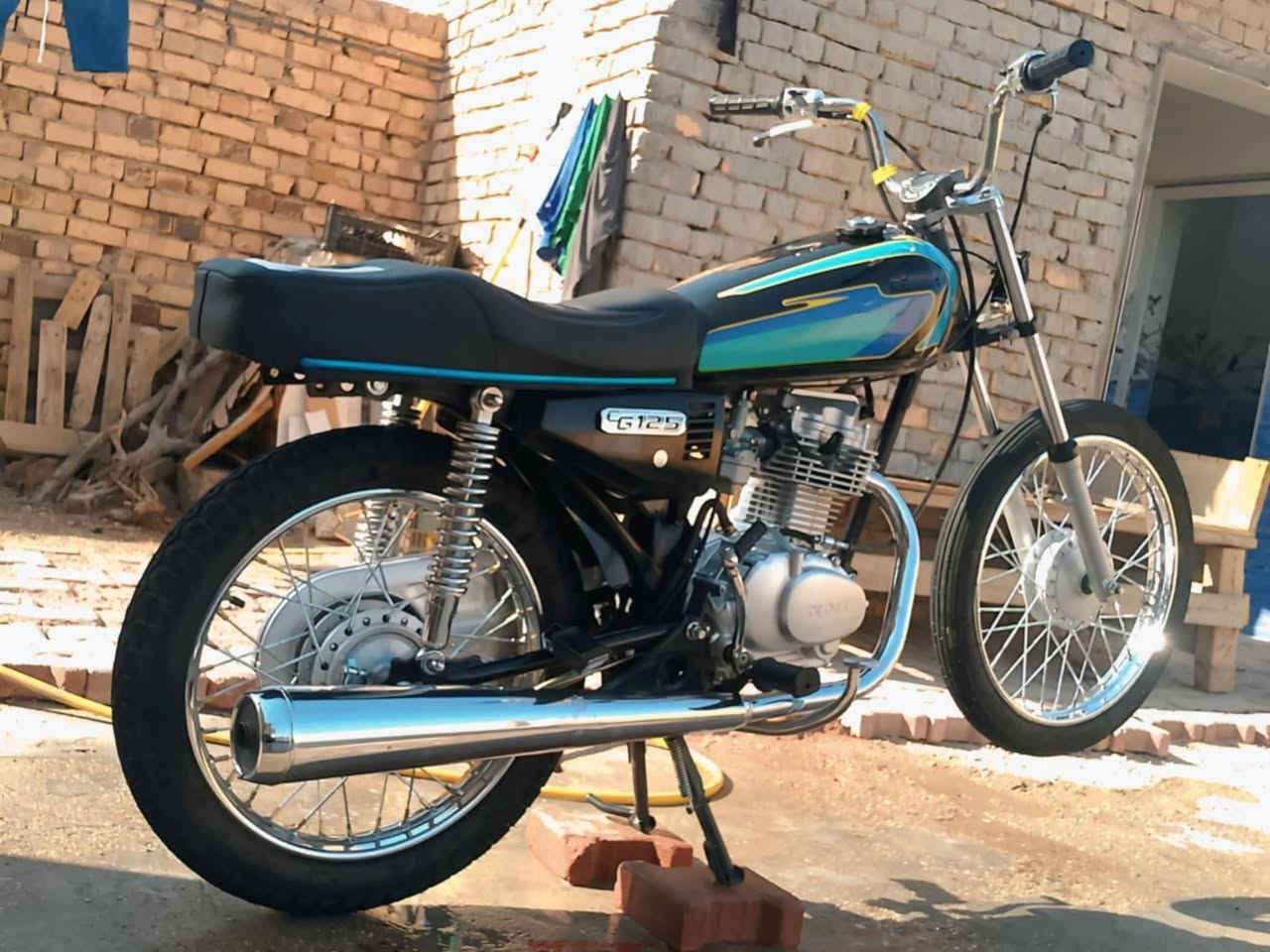 دراجه للبيع نامه شلامجه مكفوله كفاله عامه لاستفسار عله رقم ***********
