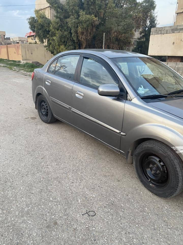 شعندك مراوس باحدث 
ظرر سقف معجون وبيها دواخل 

68 وبيها  مجال 

السلام عليكم اقرا المنشور للاخير ولا تسالني شبيها مابيها الله يزوجك ويحفظك
كيا ريو 2010

رقم انكليزي سليمانية 
وارد امريكي
تبديل باب السايق 
بيها معجون بلسكف
طخم تاير 
مركزي
هزة وسنوية ورقم جديد
شرعي بلموصل ويا تتكاتب
شرط الوكالة والتحويل
كابون بيها
محرك 16 
لاصرف ولانفخ
كهربائيات شغالة
تدفئة نار
 وتبريد ثلج شرط
وسلامتكم
اليرموك ***********
***********
