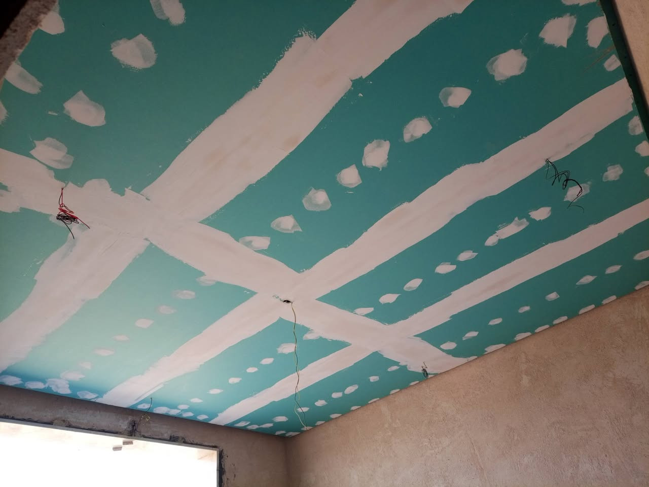 سلام عليكم متابعينا الكرام جانب من اعمالنه سعر خاص سعر متر الجبس كرزته وعمل لحد الصبغ 20 الف بابل لتواصل ***********
