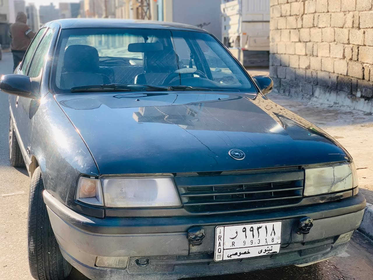 للبيع اوبل فكتره حجم 18 موديل 92 جاهزه لون اسود كحلي سياره كامله تواير جدد باتري جديد طخم جديد داخل صاج قفل مركسي سعر 45 مكان السياره موصل ***********/‎***********
