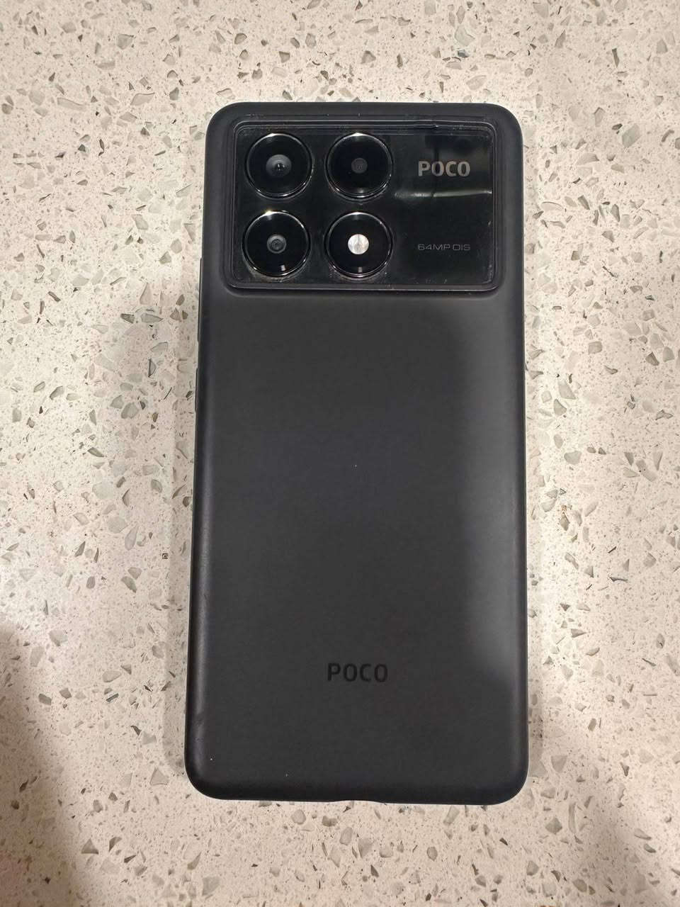 السلام عليكم بوكو اكس سكس برو جهاز معروف بس بي مشكله صارت الشحن مالته يبقى 15بالميه حتلوا تبقي على الشحن من تفصله على شحن يمشيك ساعتين تلاثه اذا استخدام هواي بس اذا قليل يطول والباقي كلشي مكفول بي للبيع او المرواس
***********
