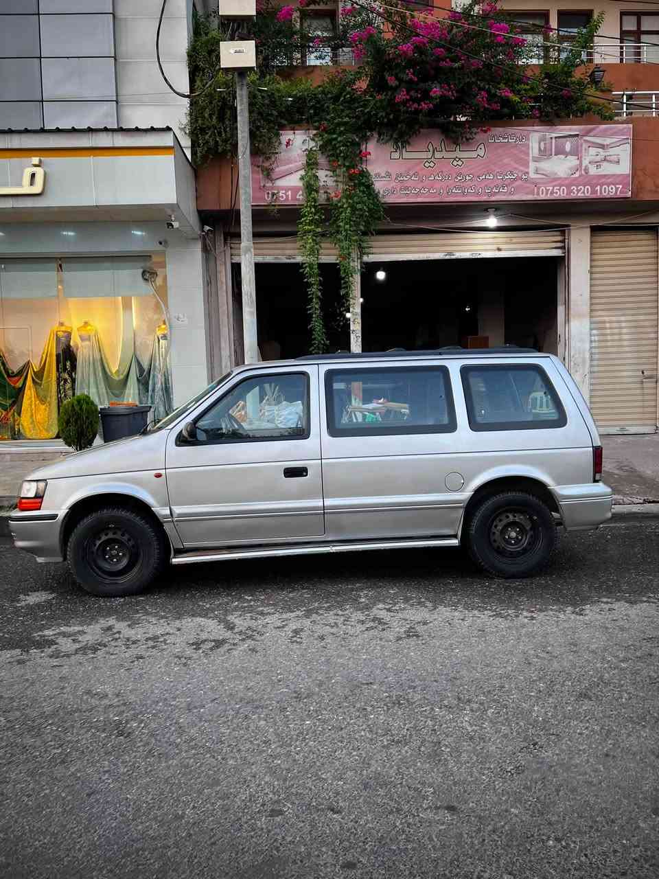 كلايزر موديل 95 سيارة نضيف مال بيت  سيارة صبغ عام جمالية فقط سعر 40رقم جديد تغليف غرفة جديد شاشة كاميرا لايت عالي زيناو  سيارة بسمي  سنوية لي 29 رقم تليفون *********** بي وتساب
