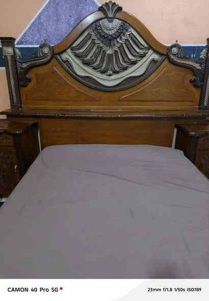 كاونترات عدد ٢ نضيفات وغرفه اخشاب ناصريه مركز ***********
