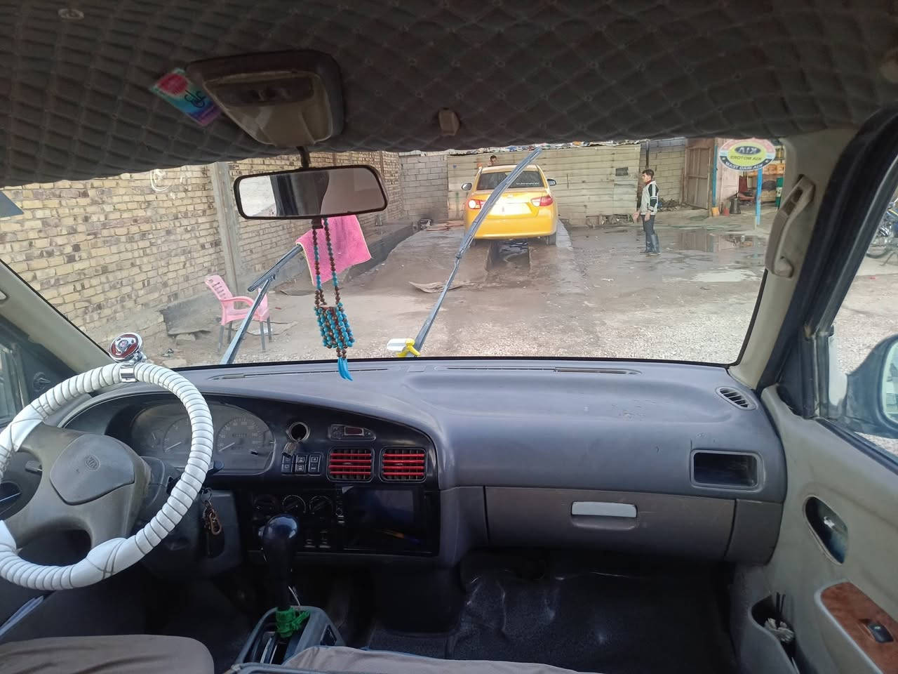 سلام عليكم ابريجو موديل 96سياحي بسمي سنويه ل30  مكينه كير اكسن حداديه مكفولات تخم تاير جديد كير اتماتيك السعر 57 وبيه مجال الرقم ***********مكان نجف. عباسيه
