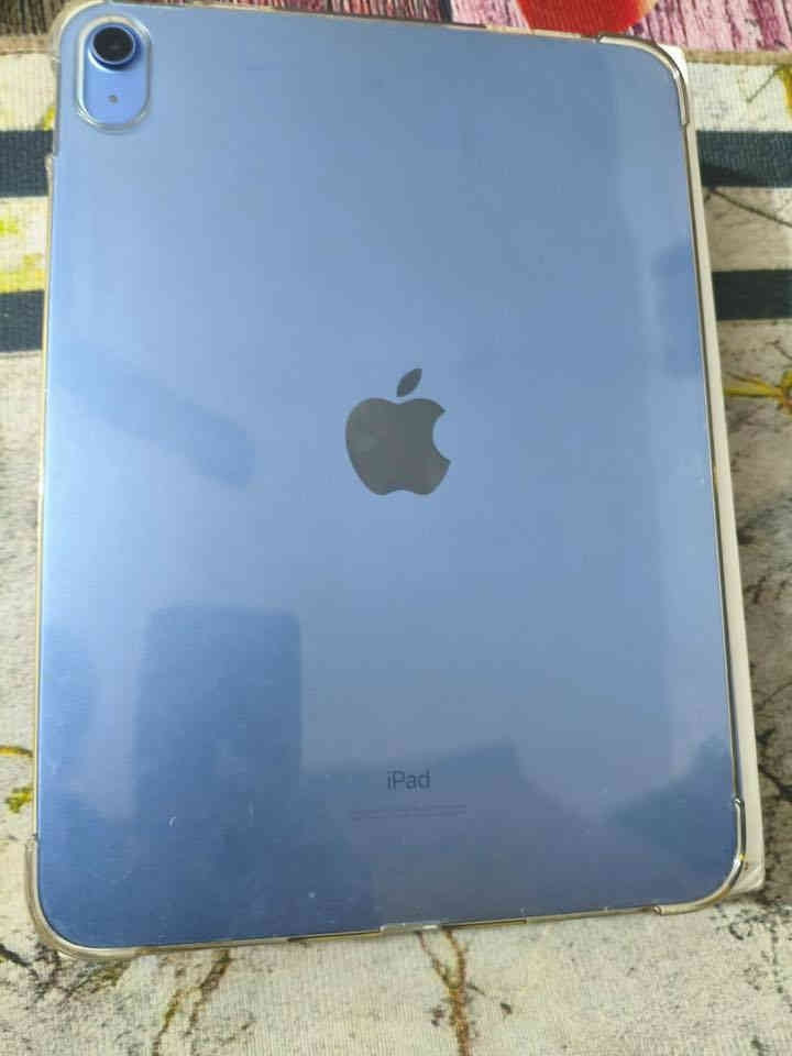 آيباد ايفون 10 
جهاز كلشي مابي نضيف كلش بعدا بضمانه 
بطاريه 100
ذاكره 64 
كامل ملحقات 
سعره 375 وبي مجال للشراي 
عنواني نجف حي القدس 
***********
