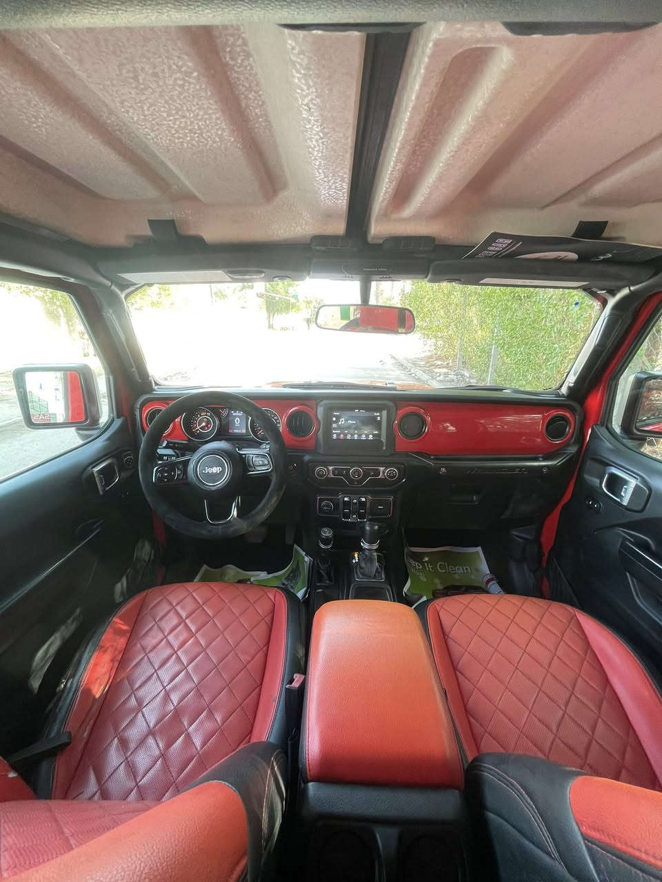 سلام عليكم جيب لانكلر موديل 2018 باسمي سياره بيها جاملغ الخلفي الأيسر سياره كولش جديد مكينه 4 سلندر سياره فول مواصفات ماشيه 75 سياره كلش حلوه احله من صور الشراي يتصل غير متواجد ع الفيس السعر 185 الرقم ***********
