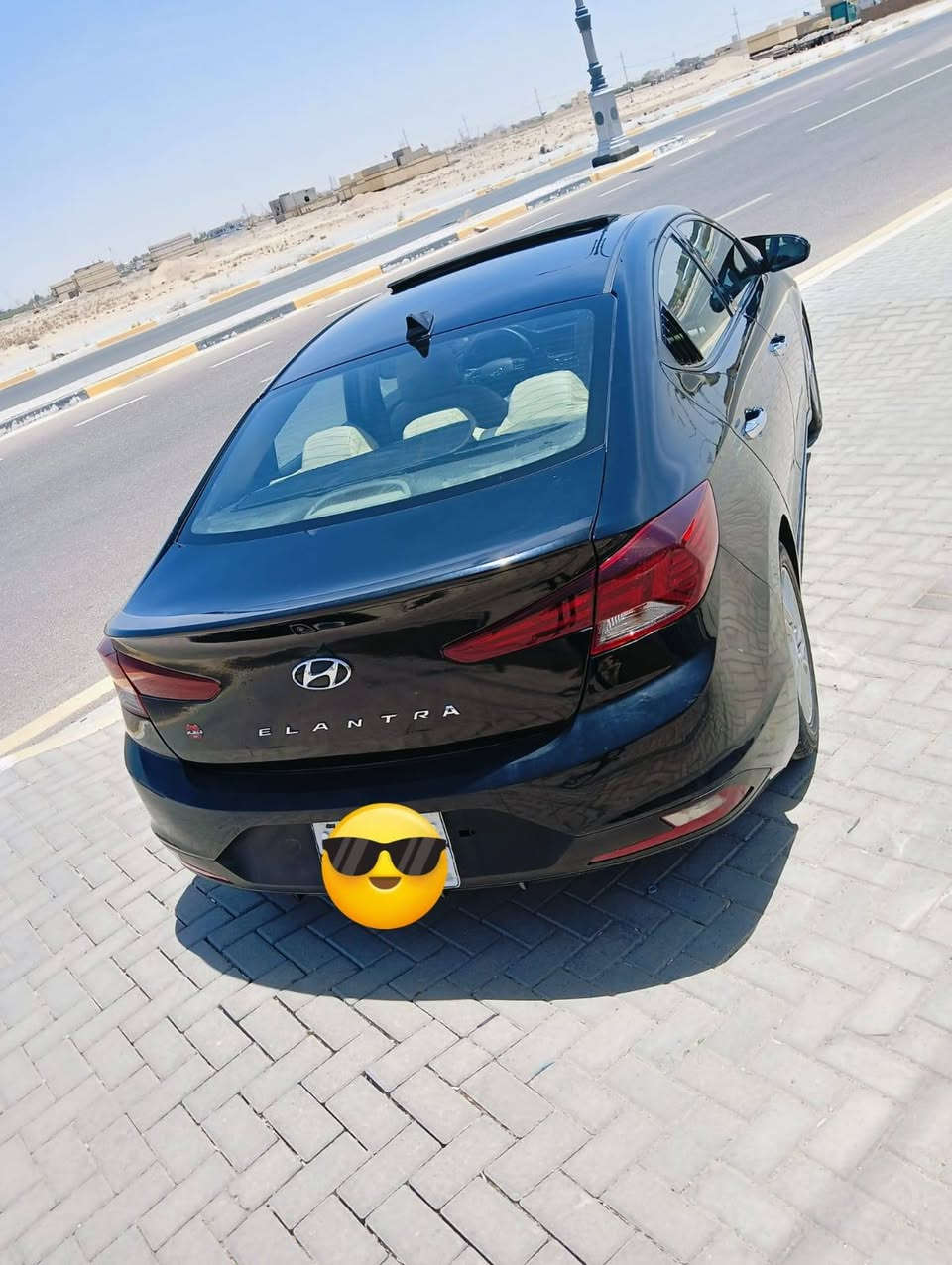 السلام عليكم النترا وارد امريكي مديل2020 اسود  فول مواصفات
ضربتها واضحه بلصوره السياره جاهزه من كلشي حداديه تخم تاير تبريد كير مكينه اي نقص مابيها كفاله مكينه كير

***********
