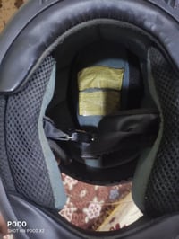 اسلام عليكم خوذه مال باله شرط اصلي السعر 25 الشراي هذا رقمي 0770527980...