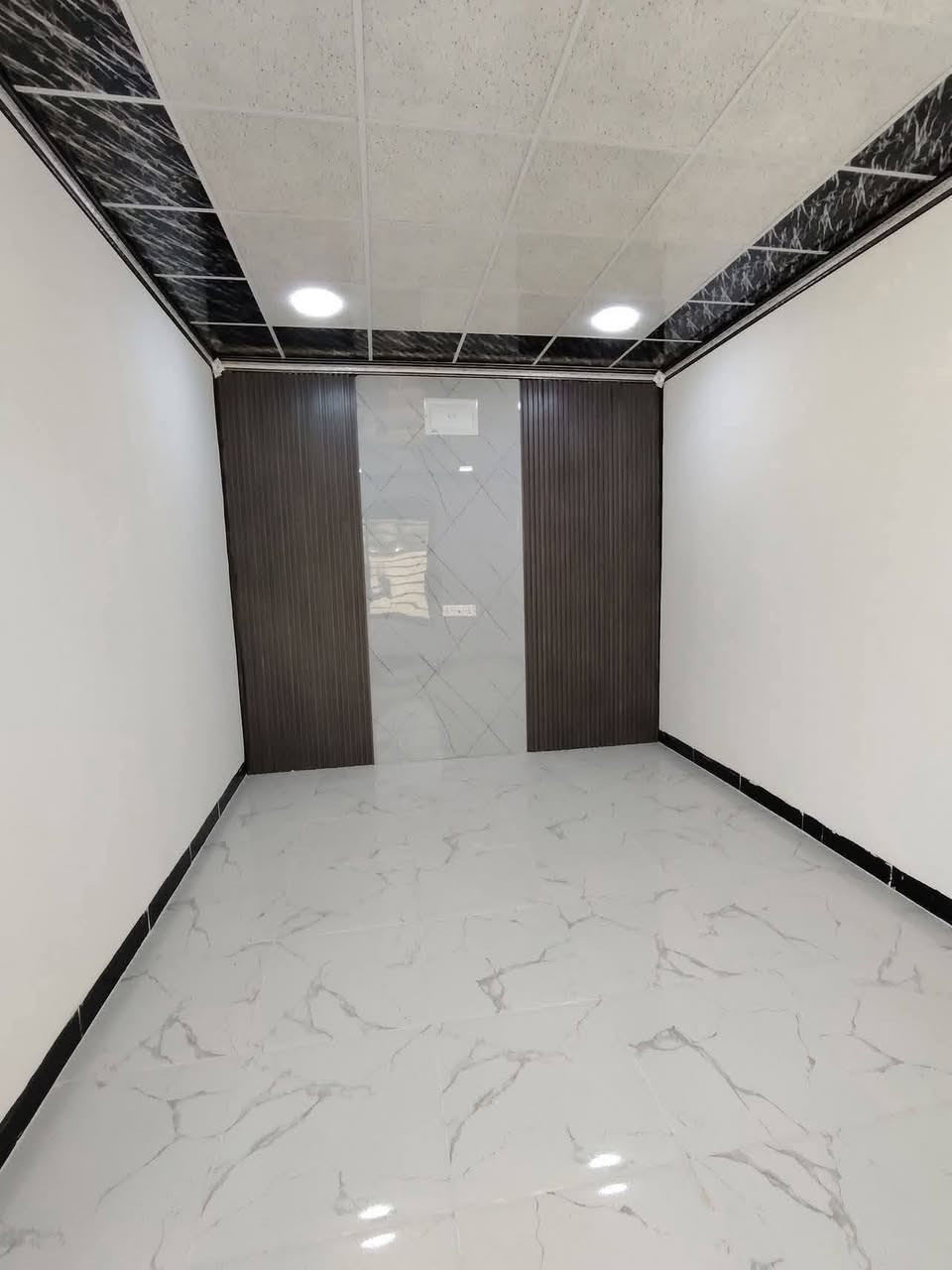 للايجار دار 100متر صفر  
مساحه 100متر  طابق واحد  مستقل حي العسكري  قرب من ماركت  النور 
سعر 250 قفل +  مكتبيه المكتب  
للاستفسار ***********
