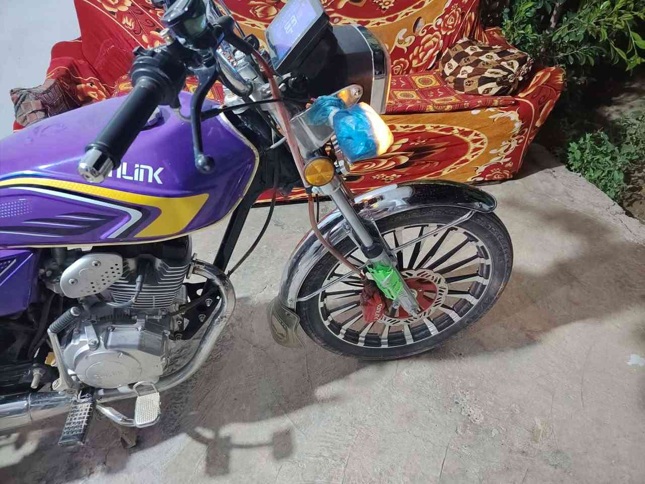 للبيع موطور سيفان  كامل كلشي موأصفات الاستفسار عن كلشي اتصل علل ***********
