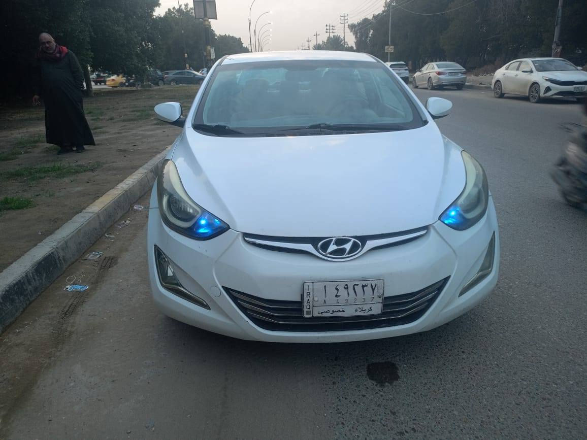 السلام عليكم النترا 2015 امريكي بيه صبغ ربع البنيد ول جاملغ 116مكلف بالنشر 
‏‪0773 227 3928‬‏ رقم صاحب السيارة
