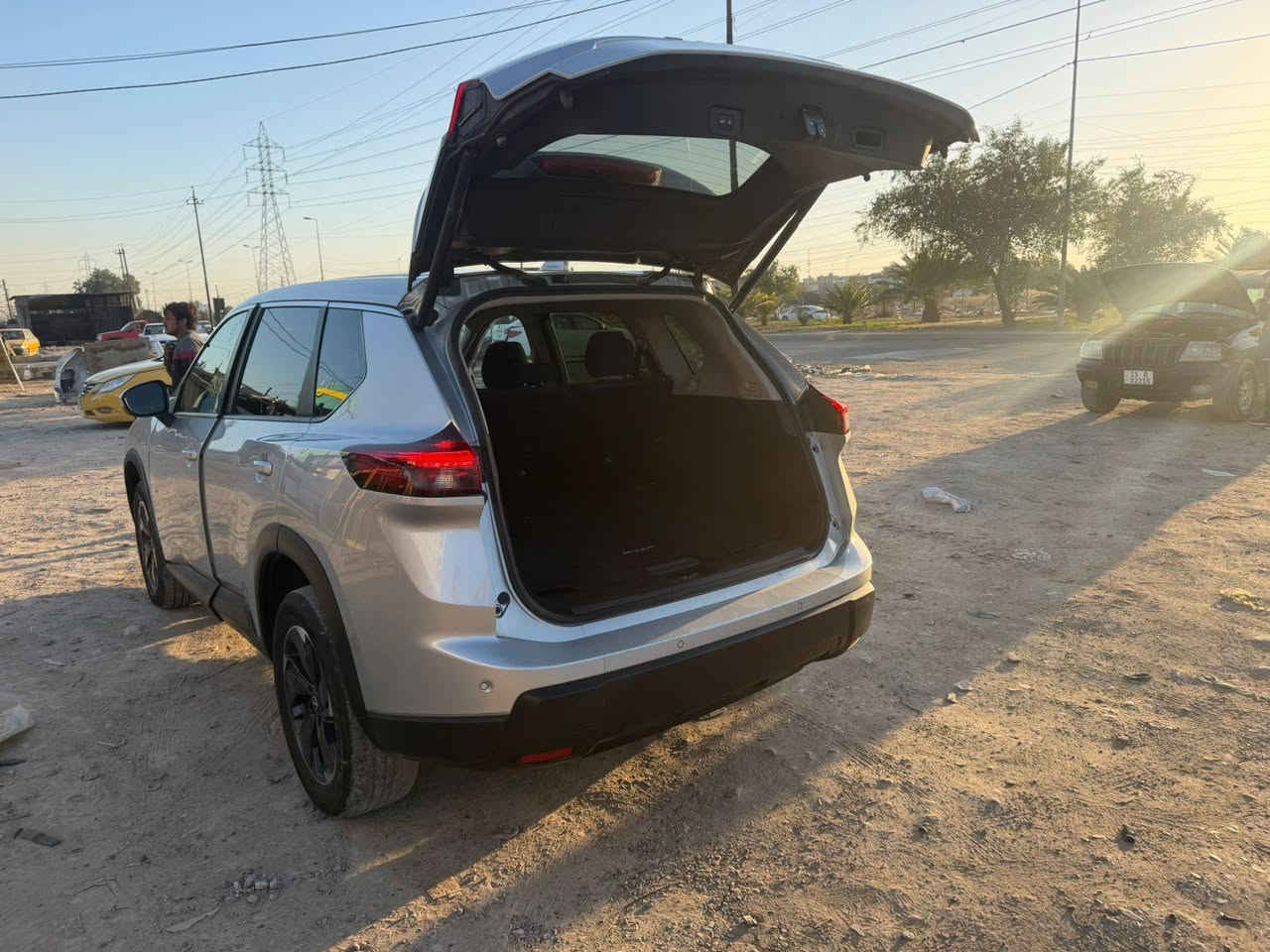 نيسان روج  موديل2024   SV  الشكل الجديد وارد امريكي بدون رقم حادثه جاملغ وباب نفسهن مصلحات ومصبوغات سياره جديده صور الحادث موجوده
حجر البيئه بلادي  
مواصفات

بصمة تشغيل
ابواب بصمة
تبريد قطعتين
رادار امامي خلفي جانبي 
تحديد مسار قيادة آليه
1500 تيربو محرك
مانع تصادم خلفي امامي
نقاط عمياء 
تبريد قطعتين 
شاشة ايباد تدعم كار بلي 
صندوق كهرباء
حساس اطارات 
ليد امامي نهاري
كشن السائق كهرباء
 
فول تحكمات استيرن جهتين
تبريد بيانو شاشة منفصل
سايد بريك بصمة 
اوتو هولد 

حساسات خلفية 
أنضمة قيادة 
وباقي المواصفات معروفة  للسيارة
سعرهها 153 وبيهه مجال
رقمي *********** بي واتساب
