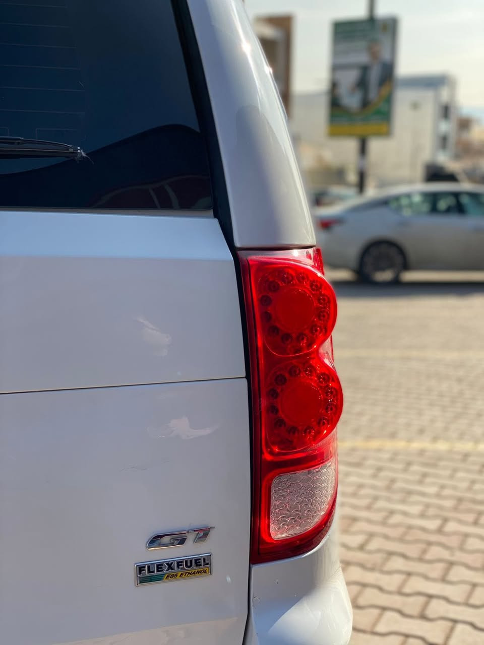 دوج كرفان موديل 2018
مواصفات GT PLUS
بدون حادث كلين تايتل 
كشنات امامي خلفي تدفئة 
ماشي 93 ميل 
السيارة بدون نقص حدادية تخم تاير تبريد كهربائي كلة شرط 
گير محرك ما مفتوح 
سنوية لوحة جديد
‎مكان السيارة سليمانية 

***********  للاستفسار سعر و تفاصيل
