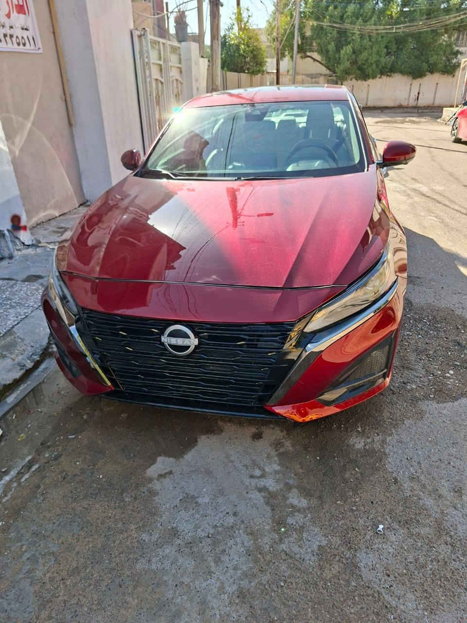 سيارة نيسان التيما فئة sl موديل ٢٤ للبيع رقم بغداد ماشية ١١٥٠٠ km هزة ورقم جديد السعر ١٧٥$ للتواصل مع الرقم ***********
