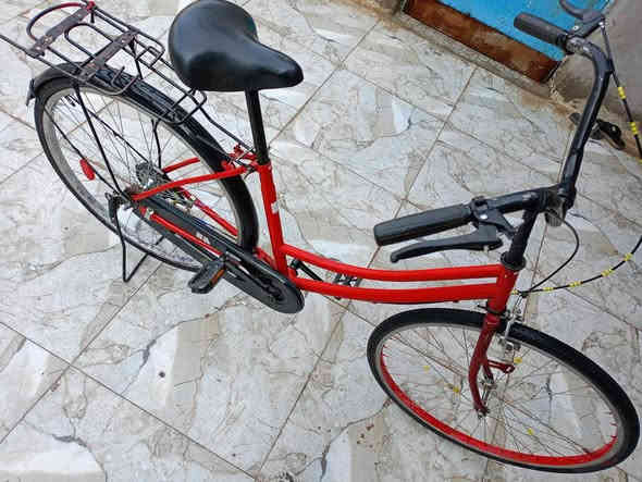 سلام عليكم بايسكل ياباني حجم 26 بعده نضيف مكاني عماره سعر 75 بيه مجال حك جيه شراي *********** عمارة
