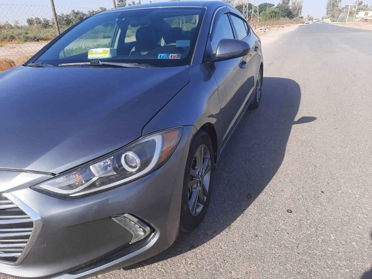 النترا 2018 حرة بأسمي. مكينة الفين دوش المرغوب برغي مامفتوح بيهة شرط.حادث خلفي قبق جنطة مبدل (اخوان كل الايرباكات سليمة شرط) فول عدا الفتحة والبصمة رادارات جانبية. كامرة كروز سرعة. شاشة كبيرة مثبت سرعة.فول تحكمات استيرن . تبريد ثلج. تباع نقدا او اقساط بمقدمة مكاني الديوانية ***********
