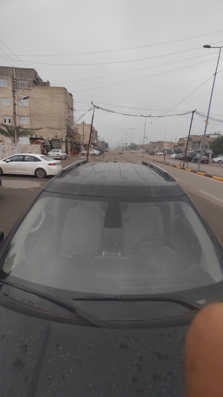 السلام عليكم. فورد اكسبلور 2013 بغداد تحويل مباشر. ٧راكب تبريد ٣قطع ماشية ١٢٠ الف ميل مكينة وكير وصدر وتبريد جيد شرط فور ويل قطعتين صبغ باب السائق والجاملغ جهة السائق فقط تدفئة شغالة. اي كلوب بالدشبول ماكو وحتى والسيرفس طافي. سيارة خير من الله وجاهزة. بغداد حي العامل *********** السعر ١٣٠ ومجال بسيط
