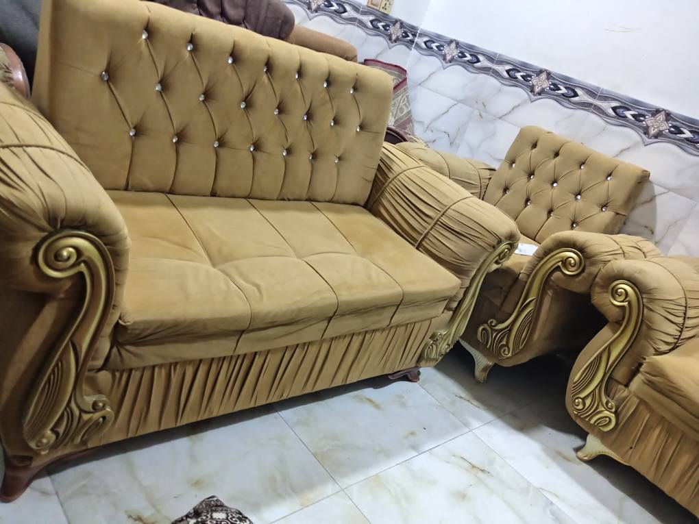 تخم 9 نفرات اربع قطع نضيف مثل صوره مابي كسر او مزك سعره 200 وبي مجال لشراي العنوان نجف حي ميسان استفسار خاص النجف, العراق


**إذا كنت صاحب هذا الإعلان وتريد حذفه لأي سبب، رجاءا أرسل رسالة إلى الدعم الفني**