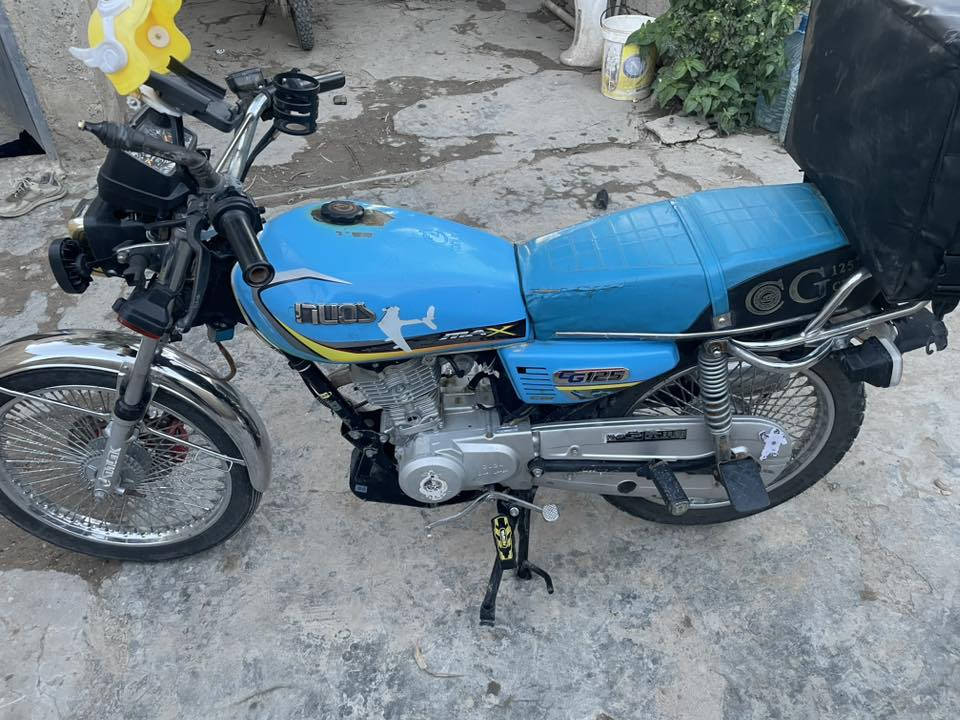 سلام عليكم تايكر4 موديل2024مبدل والفات فقط السعر450وبي مجال  العنوان تكريت اتصل ***********
