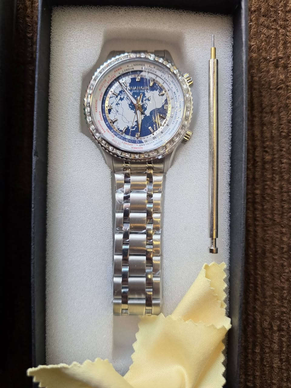 ساعة اوتماتيك غير مستخدم ابيع أعلى سعر


**إذا كنت صاحب هذا الإعلان وتريد حذفه لأي سبب، رجاءا أرسل رسالة إلى الدعم الفني**