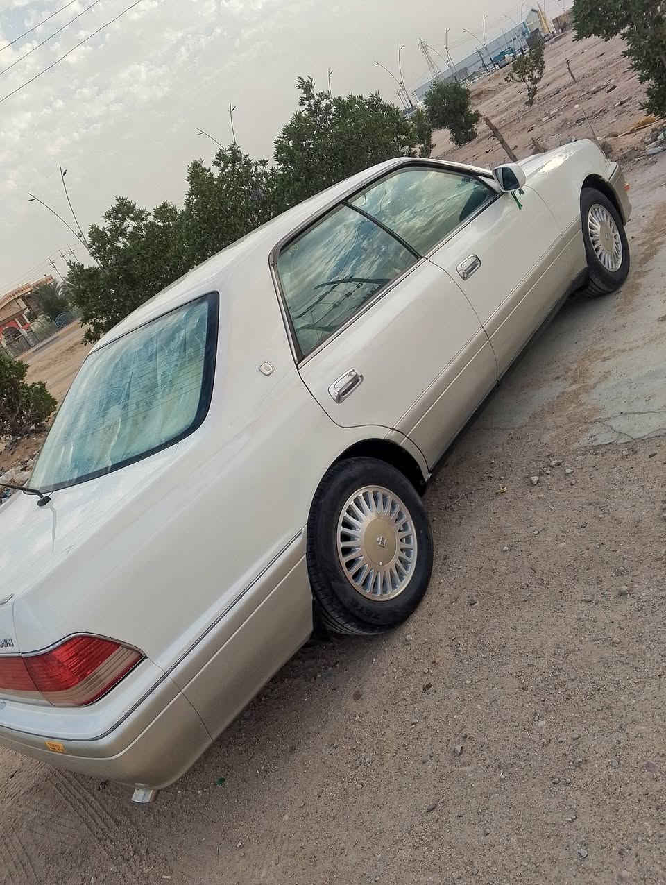 السلام عليكم راس الثور 97 مكفوله من الكصه ونقل جثه والعيب الشرعي وصبغ العام وضربه بسمي سياره على ايدي مال بيت محرك3000فيفيتي رقم بصره نكليزي تبريد ثلج تخم تاير حدايه تحويل مباشر سنويه 30السعر المطلوب  115وبيها مجال العنوان البصره تواصل على الرقم ***********
