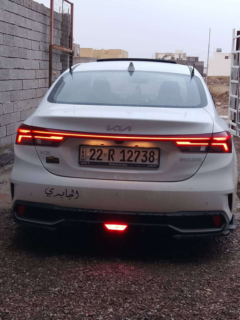 كي 3للبيع سياره كفاله عامه من تبديل من صبغ من بارد /موديل 2024/ماشيه 26الف كيلو متر موصفات فول معروفه حساس تاير حساس دعاميه امامي خلفي /رقم اربيل اب اسمي سنويه هزه لل2027/سعر 142وبيه مجال قليل مكانه بغداد الغزاليه /***********
