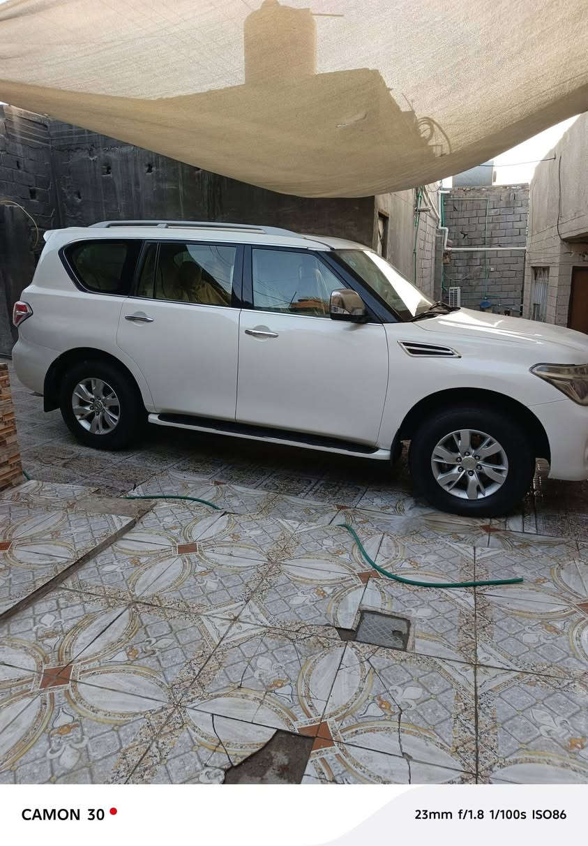 باترول ٢٠١٣se رقم مميز بصره صبغ عام سبب التكشير كير محرك تايرات حداديه كله جديد السعر ٢٣٠ مكان بصره  ***********
