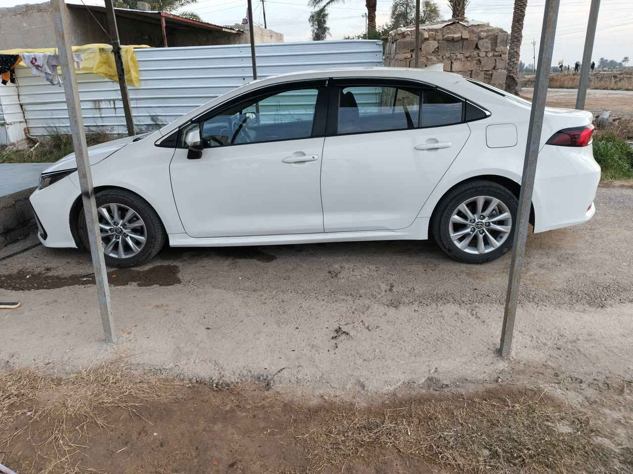 سلام عليكم كورلا هايبرد 2024 خليجي باسمي سياره جديده ب حالة الوكاله فول عدا الفتحه تبريد قطعتين تحكمات ستيرن أوتو هولد  شاشه جبيره ومعروفة مواصفات الخليجي ماشيه 39 بيها قطعتين بدوون دواخل باب السايق والجاملغ الامامي سعر 164 وبيها مجال بسيط مكاني بغداد تاجي //***********//***********
