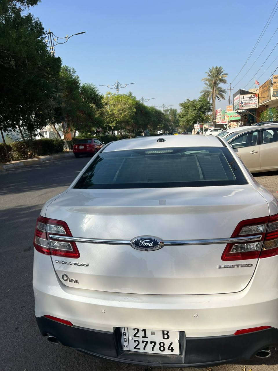 Ford Taurus  2013 limited

فورد تورس ليمتد  كلين ابيض داخل اسود 
الموديل :2013
عدد السلندرات ؛ 6 سلندر
حجم المحرك: 3.5L
وكالة: نيفا
دواخل: اسود
الدواخل:7الوان
بصمة ابواب وبصمة تشغيل+تشغيل عن بعد
نوع الفرش ؛ جلد - كهربائي - تدفئة - تبريد -سترين تدفئة
السقف: فتحة
بردة خلفي 
مصابيح ؛  - إضاءة LED  
بصمتين وياها مالشركة
المكان: ديالى بعقوبة 
للسعر :145$ بيها مجال
للاستفسار اكثر
***********
