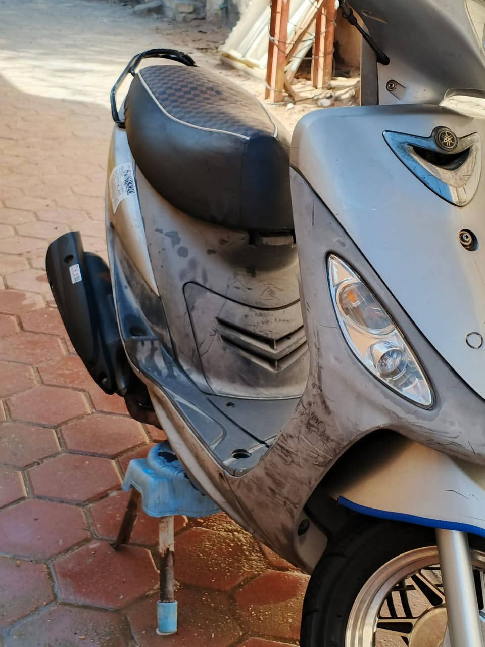 السلام عليكم دراجه ماكس مال رمبه صار لها ثلاثه اشهر من طالعه من حاويه دراجه نظيفه مقفوله من كل شيء ماكينه ما مفتوحه المكان رميته والشراء يجي خاص***********
