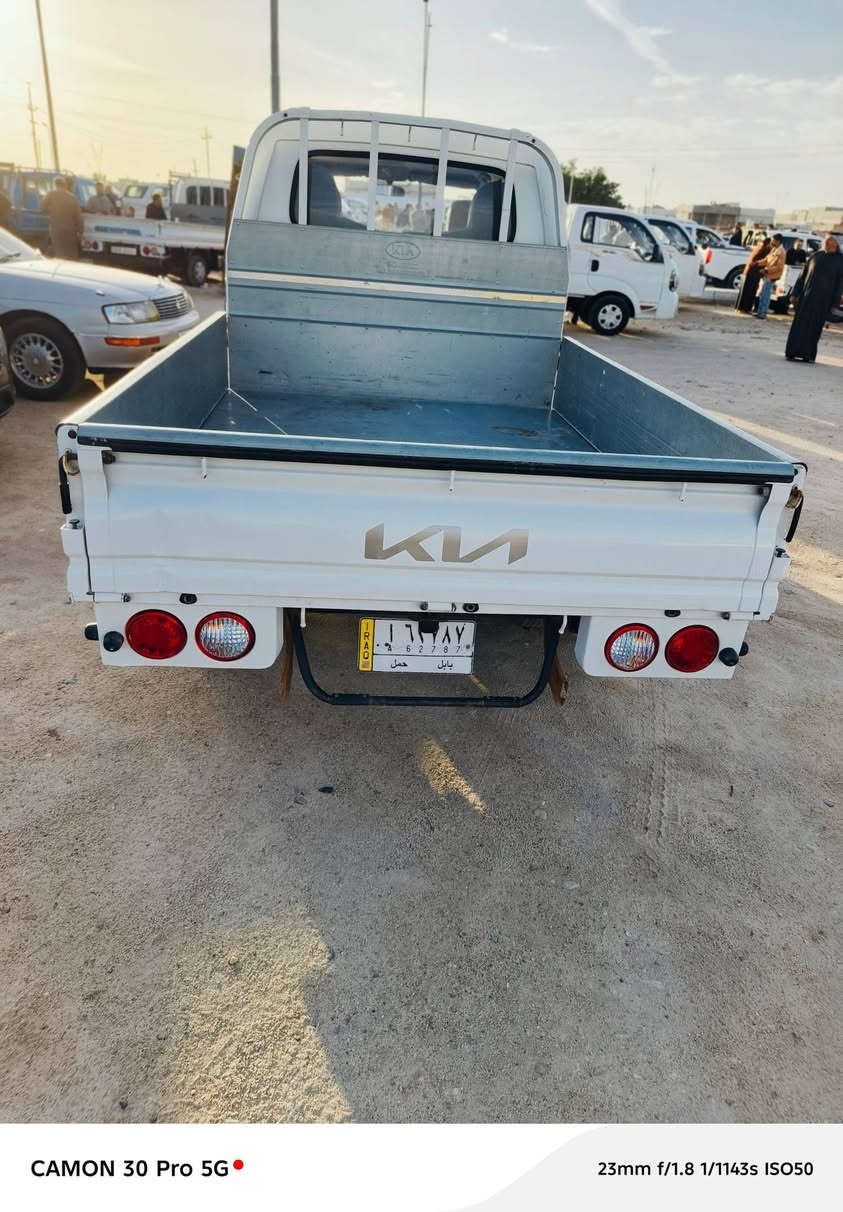 كيا بنكو دبل قماره للبيع سيارة حلوه ونضيفه مال جناي رقمها بابل ماشيه 30 الف جانة ابشركة  العنوان البصرة الزبير  السعر 140 وبيه مجال *********** /***********
