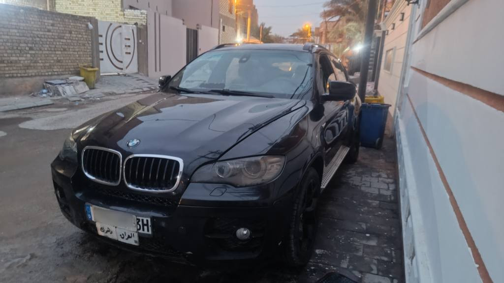 بي ام X6 مديل 2008 رقم دهوك الماني 
 فول مواصفات 1/1 فتحه .. بصمه 
كشنات جلد كهرباء ..شاشه لمس
تحكم استيرن جهتين 
محرك كاز سياره ديزل اترايه كلش حلو
السعر 115ورقه بيع أو مراوس حسب القناعه 
 استفسار أكثر اتصال على الرقم *********** بغداد, العراق
