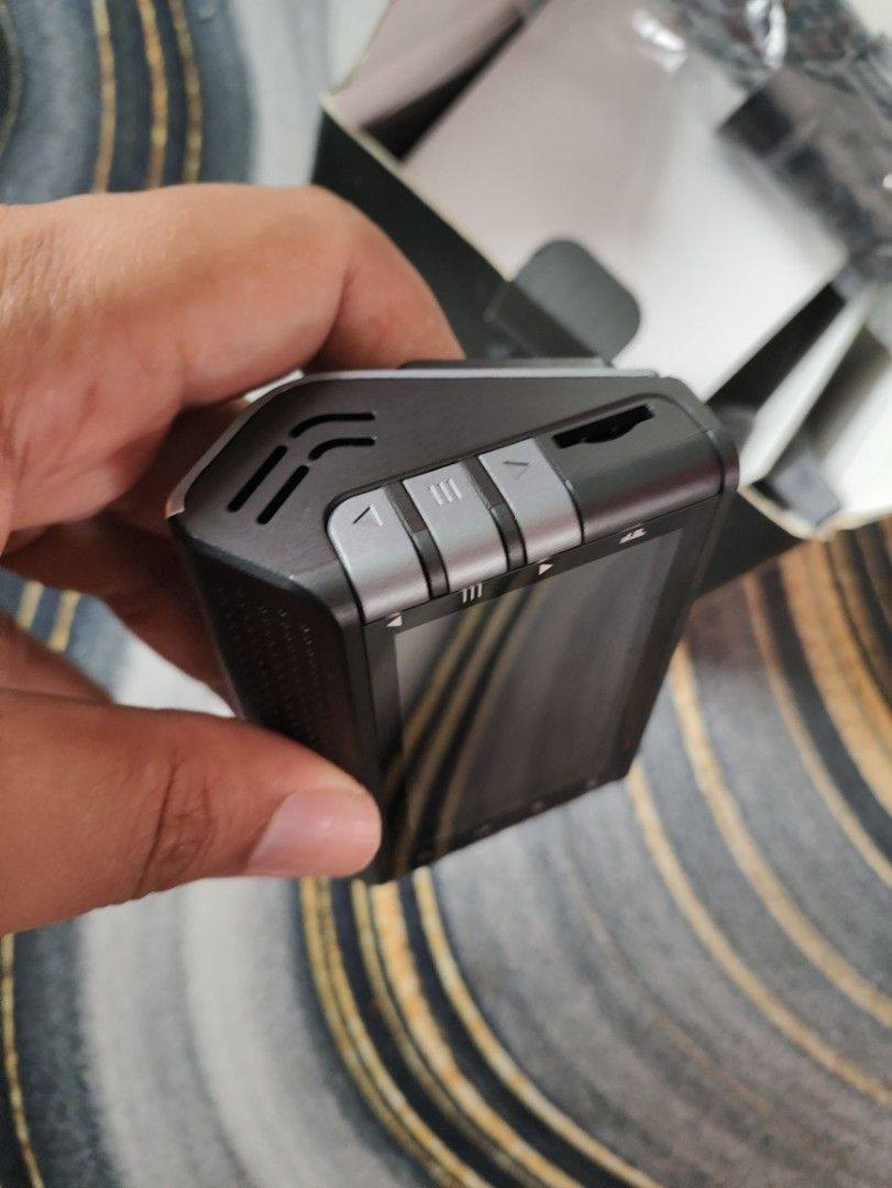 داشكام فحم ما تشتغل
طلعت بالكارتون بدون ملحقات بدون ميموري
بس كامرا والقاعده الي تلزگ بالجام
قيم واخذها


**إذا كنت صاحب هذا الإعلان وتريد حذفه لأي سبب، رجاءا أرسل رسالة إلى الدعم الفني**