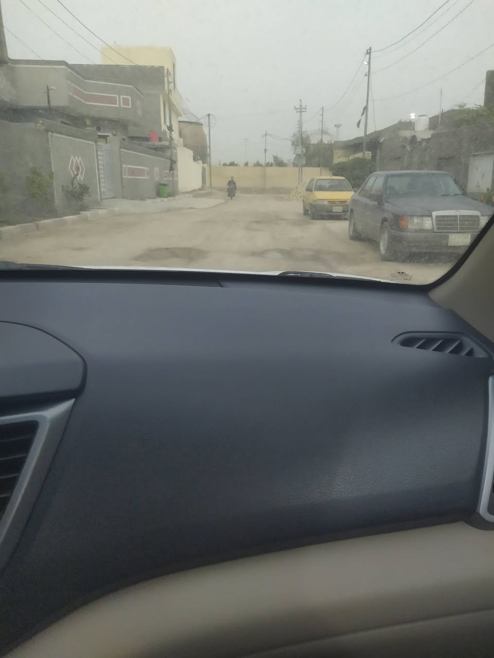 سلام عليكم
قطعه للبيع طابو سند ٢٥ المساحه ٣٩٠
الواجهيه ١١
نزال ٢٩ 
عرض الشارع ١٤ متر ماء كهرباء 
طريقه حله ديوانية مجاور معمل غاز الحله تبعد عن الشارع العام ٥٠٠ متر 
***********
