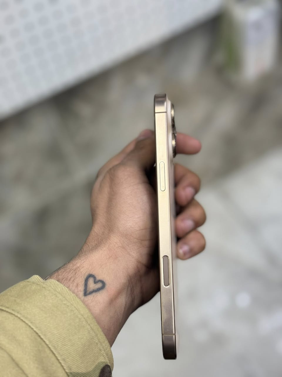 🔺مرحبا شباب ايفون 16برو ماكس 256
➖ملحقاتة كاملة
ذاكره256
➖صحة البطارية100🔋
➖رايدة 1425 مجال بسيط جدا 

🔺مرحبا شباب ايفون 16برو ماكس 256
➖ملحقاتة كاملة
ذاكره256
➖صحة البطارية92🔋
➖رايدة 1325 مجال بسيط جدا 
➖للاستفسار متواجد واتساب ☎️
***********
مكاني بغداد الشعلة
