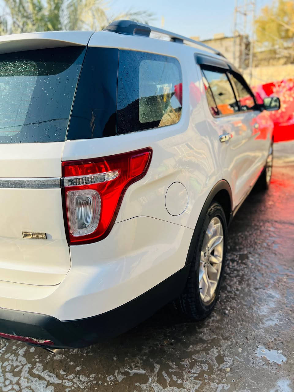 فورد اكسبلور 2011 رقم بغداد بسمي سنويه لحد30 لمتد فول 1/1تحكم استيرن حساسات بصمه بانورامه او اتنته 6راكب ملكيه كشنات كهربائيه ويل 20 وراد امريكي تبديل جاملغ او بنيد وبيها صبغ حزام ماعده الجنطه والقماره لايتات زنون تبريد تلث قطع  سعر 125او بي مجال قليل  *********** عنواني بصره معقل
