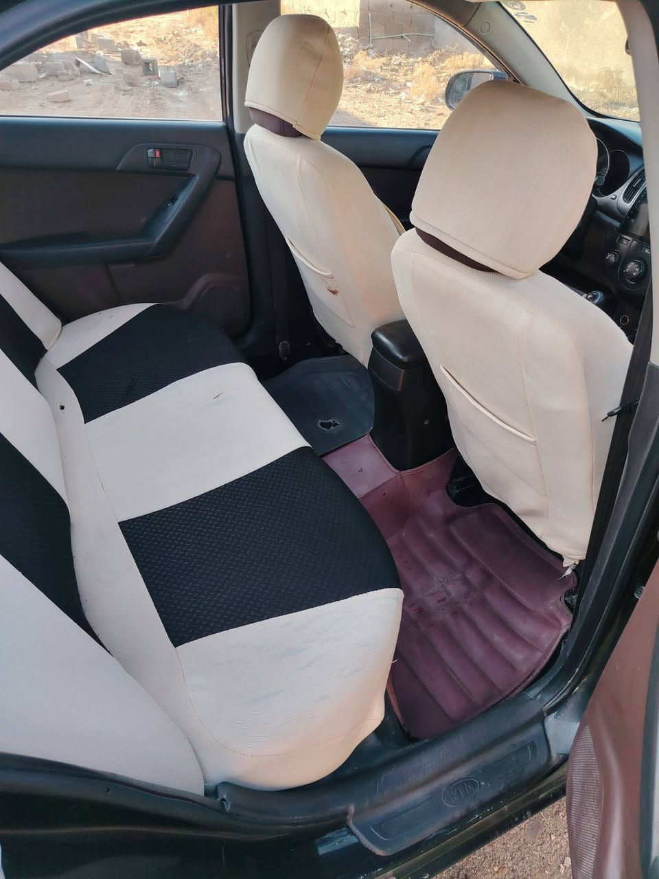 السلام عليكم كيه سيراتو 2012 رقم أربيل دولي بسمي َمكفوله كفاله محرك 1600 سياره جديده محرك كير حداديه تاير باتري بشرط سعر 95 ابيه مجال مكان سياره واسط الزبيديه ***********. ***********
