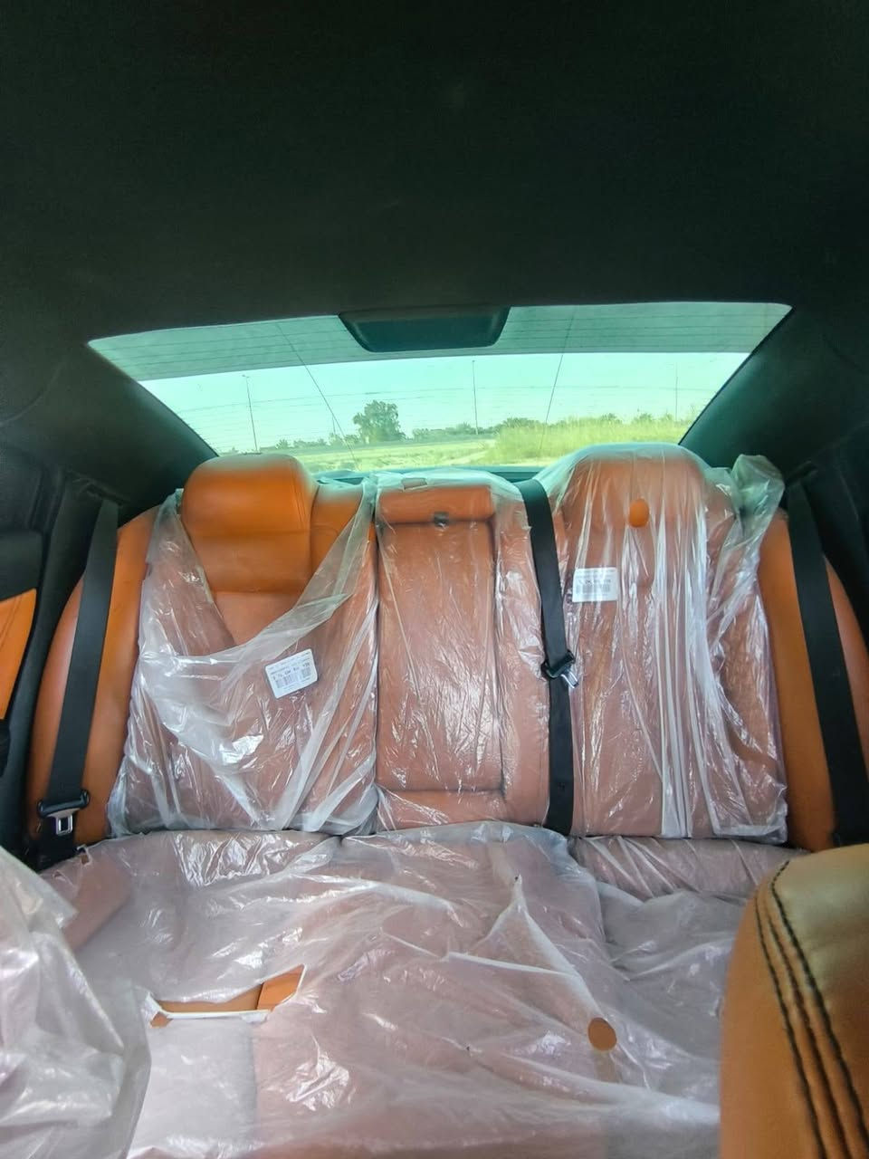 سلام عليكم جارجر البيع 2020 اصل  محدثه اس راتي حادثه جاملغ وبنيد السعر 210وبيه مجال
***********
