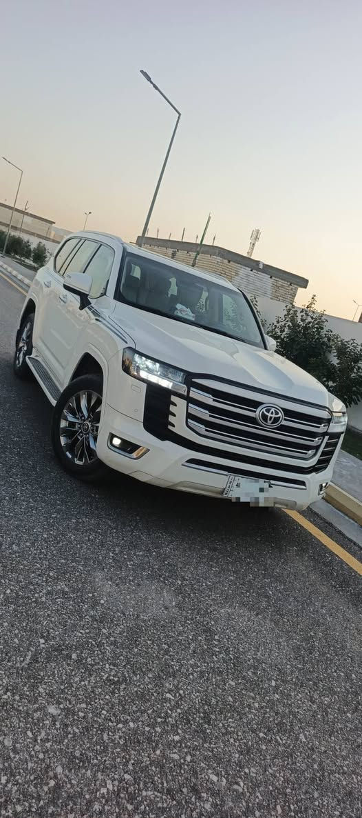 السلام عليكم ورحمة الله وبركاته
لاندكروز 2022 ضمان وكالة ساز باب اول 
الفئة GXR
ماشي 57 الف فقط 
محرك تون تربو🚀🚀
مغلف ppf عام كل السيارة سعر التغليف ٢٨ ورقه ضمان ١٥ سنه
تخم تاير قبل شهر اصلي ب٩٠٠ دولار
فووول (فتحة.كشنات كهرباء وتدفئة وتبريد .بصمات تشغيل جنطة كهرباء.حساسات ٣٦٠ مع كامره )
السيارة مالك واحد فقط دهن وفلاتر في الوكالة حصرا 
العدة والكتلوك والبصمة والسماعة غير مستخدم 
السيارة كفاله عامه من الصبغ والحالوب والشخط فقط مكان pdr بسيط اثر طخة وموجوده صورته قبل التصليح 
628 وبي مجال للاخوة الطيبين 
***********
