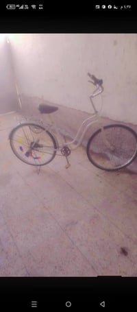 بناتي بطة • ٢٦ • ابيض
