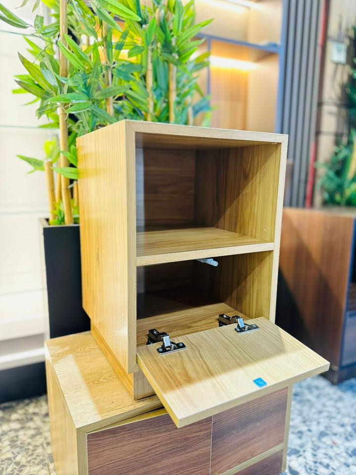 كومديات اتصير يم السرير السعر 40الف القطعه ***********
