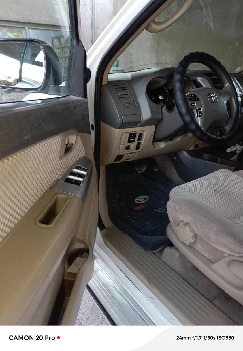 سلام عليكم فور جنر للبيع موديل 12 بغداد نكليزي مكينه و كير عله شركة مكفولة كفالة عامه سياره جديده ماشي 161 مكاني بغداد سعر 187 اتصل ***********
