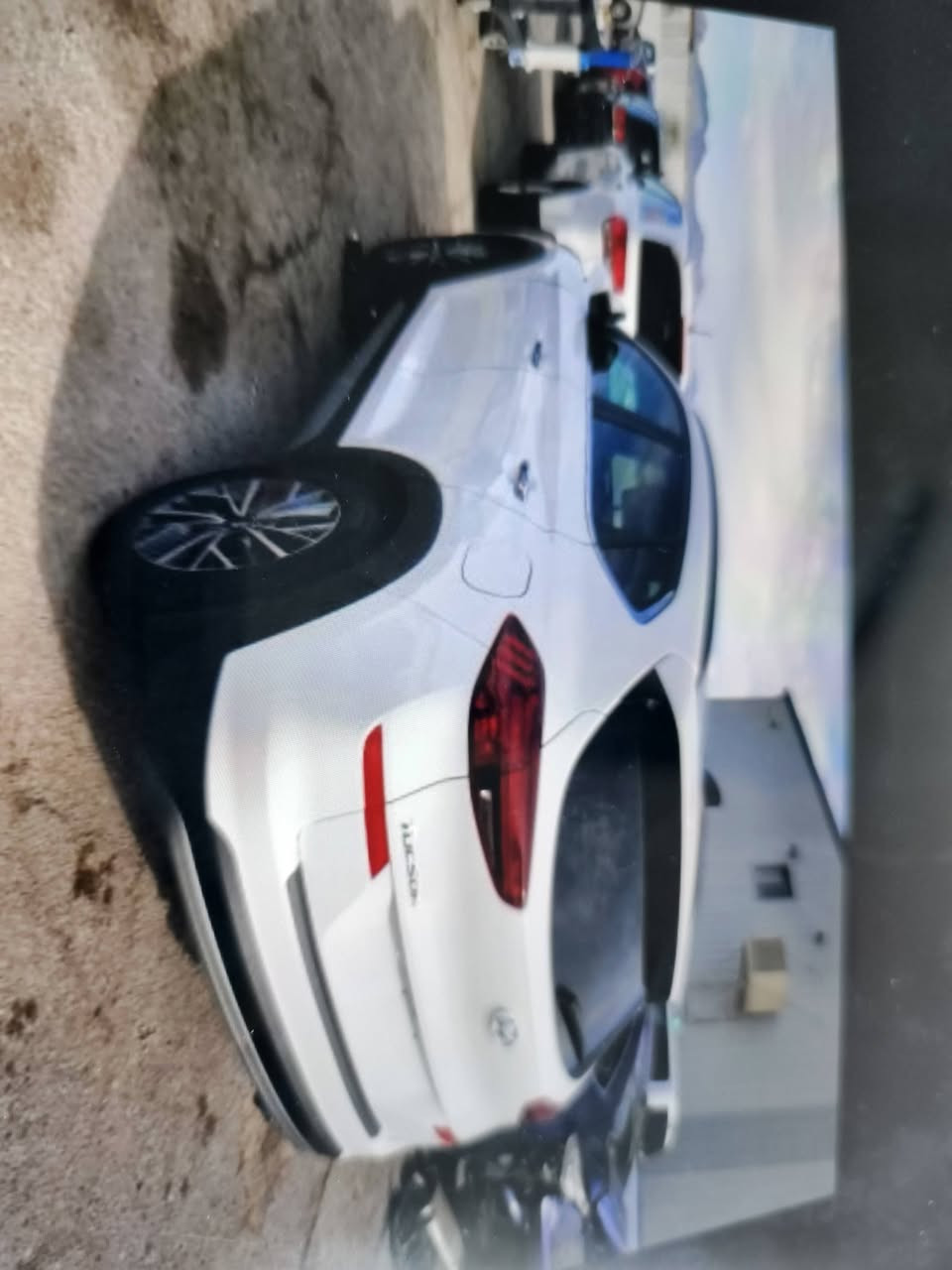 السلام عليكم ورحمة وبركاته سياره توسان موديل 2021وارد امريكي فول واحد على واحد من الخير السياره خير من الله السياره مرقمه بغداد رقم مميز ما شالله السعر السياره 205بيه مجال مكاني بغداد خمس كامرات رادار امامي وخلفي  هاذه رقمي *********** السياره بسمي
