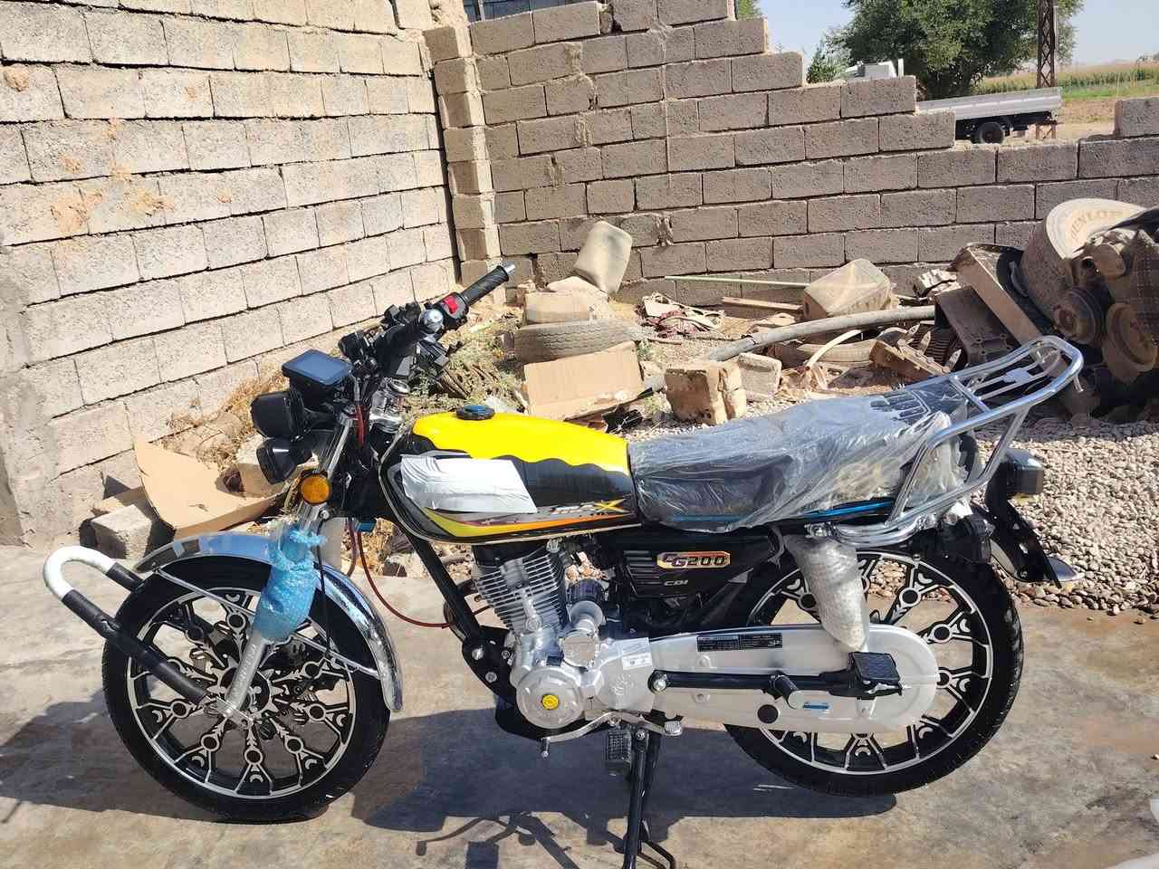 سلام عليكم دراجه نامي توبرو للبيع شلعة ومعدل فول اوراق گاملة دراجه نضيفة صار كم شهر من طلعته علئ ايدي محرك بشرط صبانه مواصلته مكاني جلولاء


**إذا كنت صاحب هذا الإعلان وتريد حذفه لأي سبب، رجاءا أرسل رسالة إلى الدعم الفني**