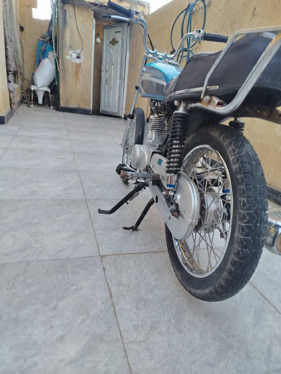 دراجه للبيع ايراني بدون اوراق مكينه ما مفتوحه ما متواجد الخاص انتصر على هذا الرقم ***********
