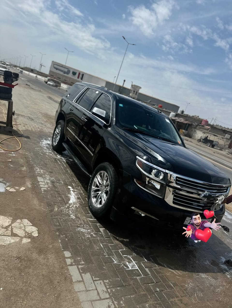 سلام عليكم تاهو خليجي وكاله المنصور رقم بغداد بيها قطعتين وسونار موجود بدون فتح اي قطعه كير جديد تورباين مديل 15 فول موصفات مكان السياره البصره السعر 290 بيها شي بسيط كلش سعر 14 خليجي وبخدمتك مراوس اذا اكو ***********
