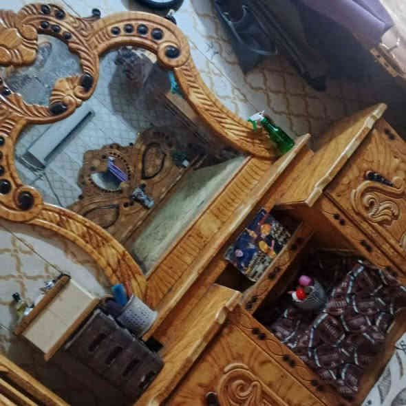 سلام عليكم غرفة للبيع مكان ناصريه مركز حي اور نضيفه ميه بلميه سعر ستميه وخمسين بيه مجال هاذه رقمي***********
